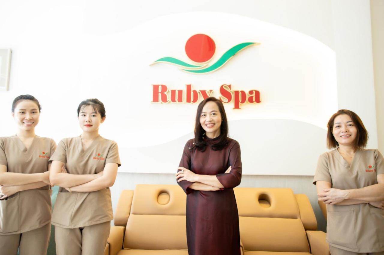 Ruby Hotel Хошимин Экстерьер фото
